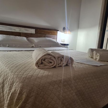 Il Portico Rooms 西尼斯科拉 外观 照片